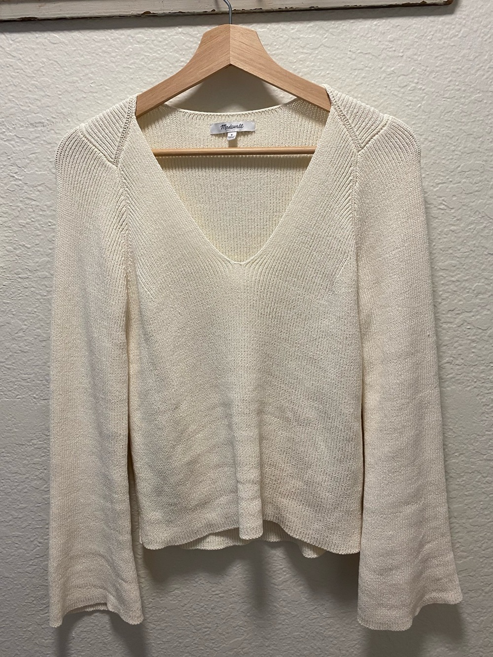 Madewell Cream V-Neck Lightweight Knit Pullover small